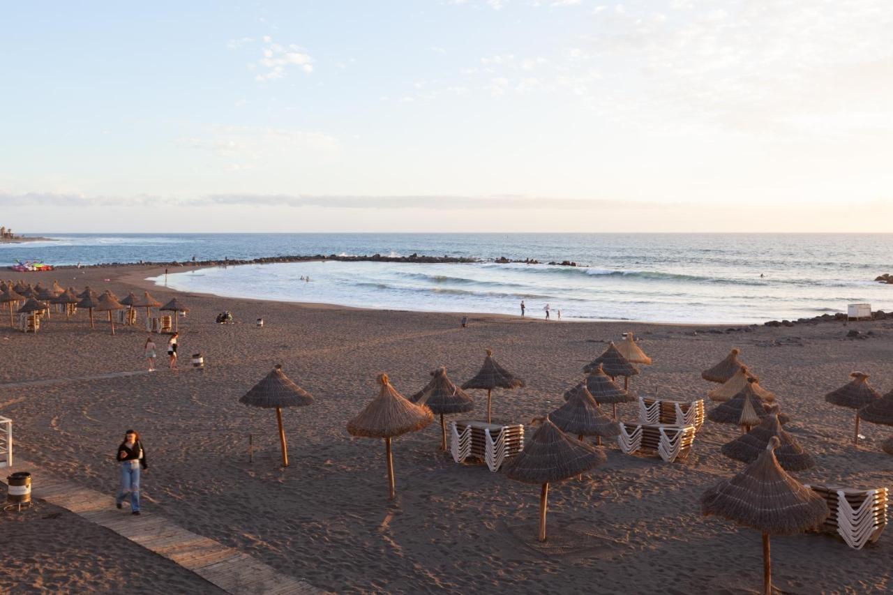 Appartamento En Primera Línea De Playa, Céntrico, Tranquilo