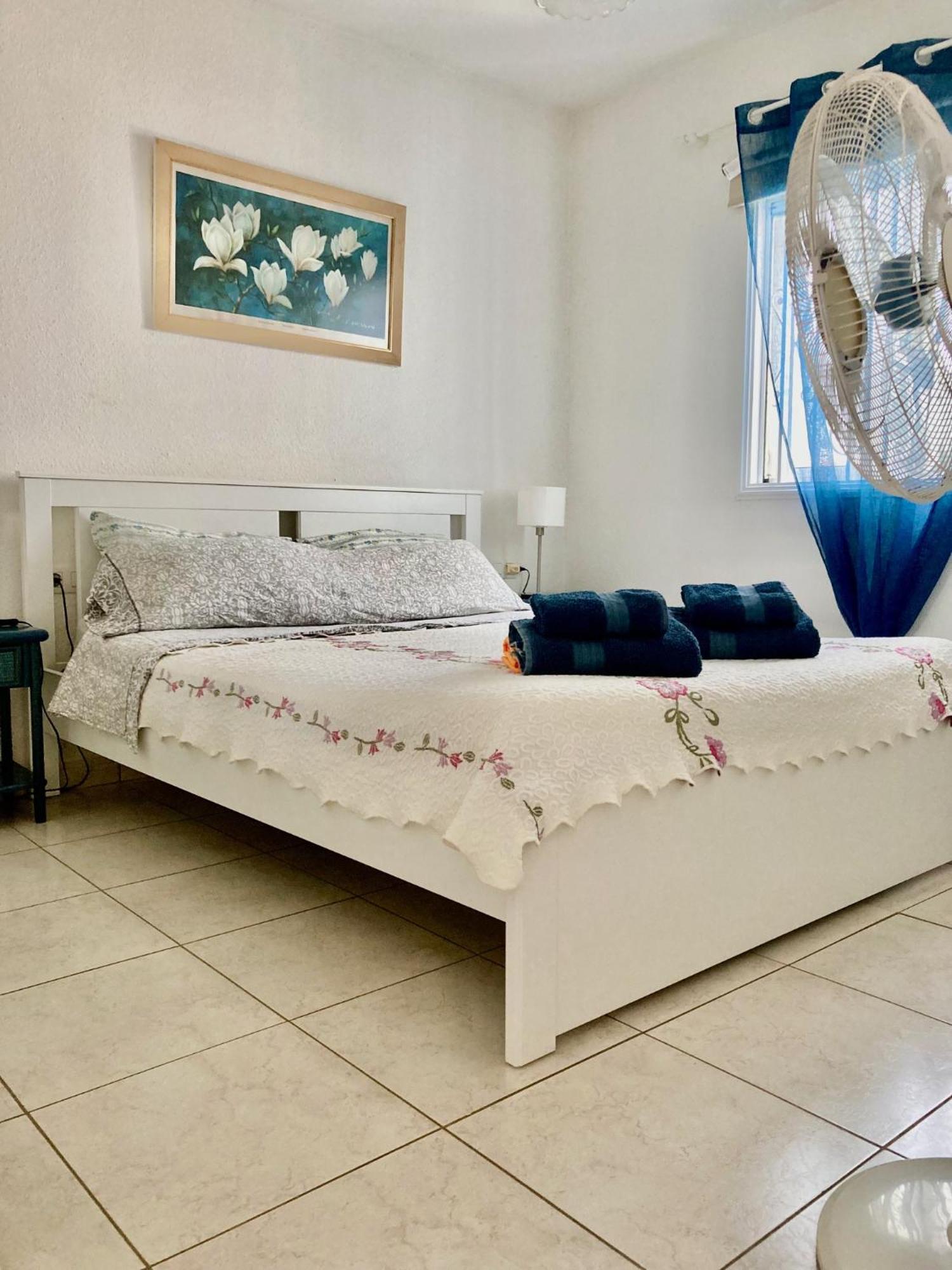 Apartment En Primera Linea De Playa, Centrico, Tranquilo